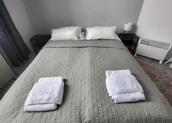 Apartment 2ndhomes Modern With Great View Over The *